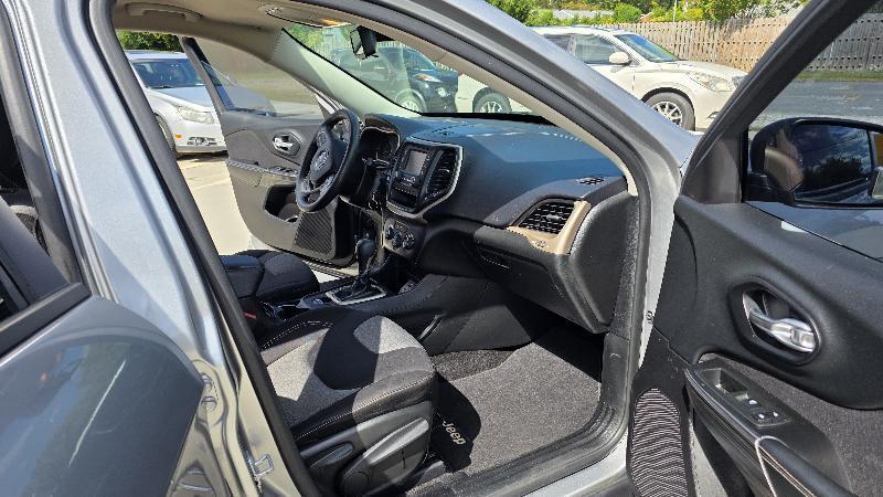Jeep Cherokee Sport FWD 2015
