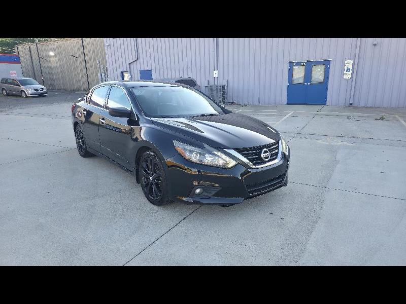 Nissan Altima 2.5 SR Sedan 2017