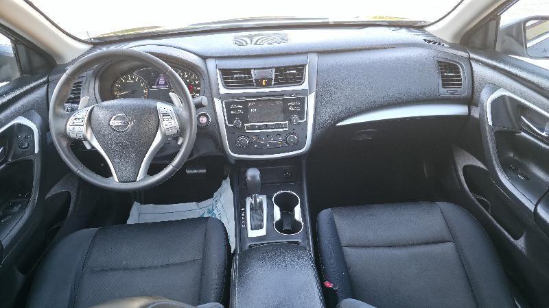 Nissan Altima 2.5 SR Sedan 2017