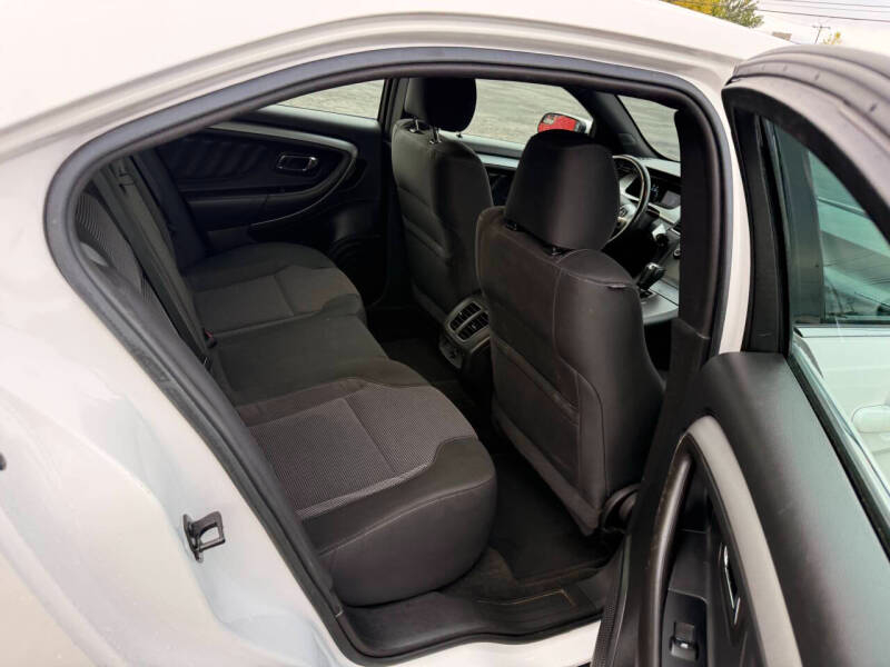 Ford Taurus SEL FWD 2016