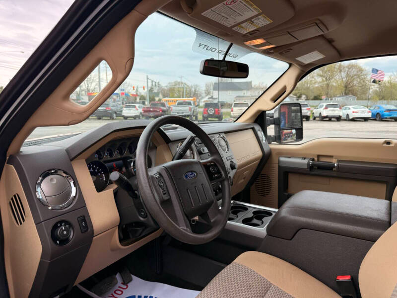 Ford F-350 SD King Ranch Crew Cab 4WD 2016