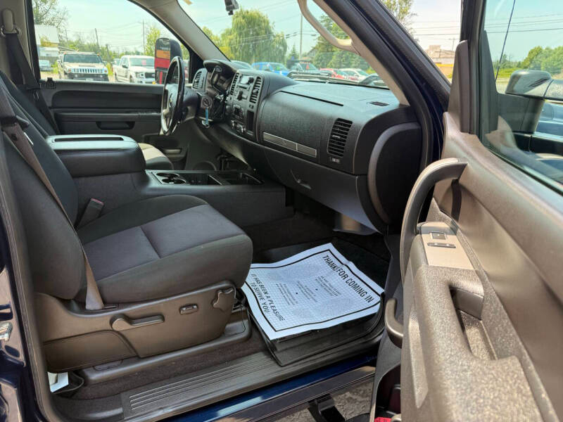 Chevrolet Silverado 2500HD LT Crew Cab 4WD 2012