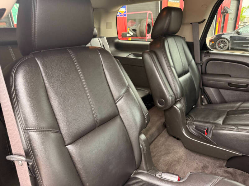 Chevrolet Tahoe LT 4WD 2012