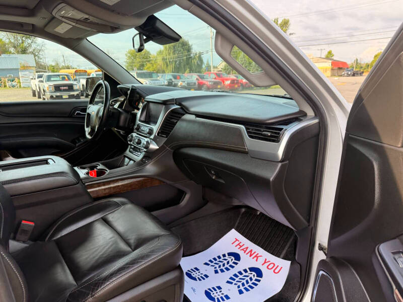 Chevrolet Suburban LT 4WD 2020