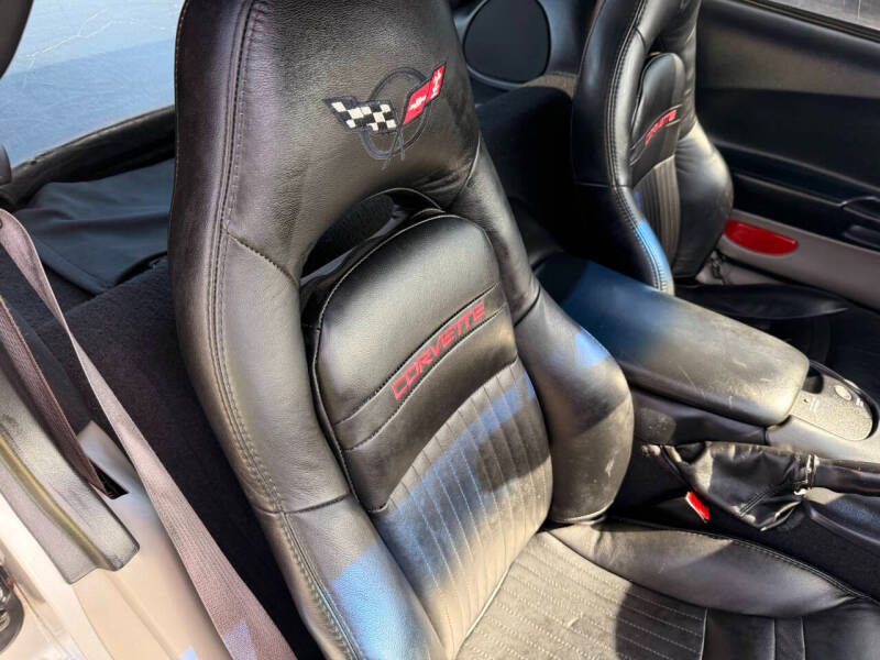 Chevrolet Corvette Coupe 2004
