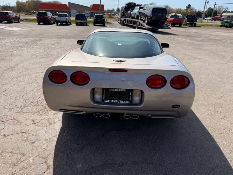 Chevrolet Corvette Coupe 2004