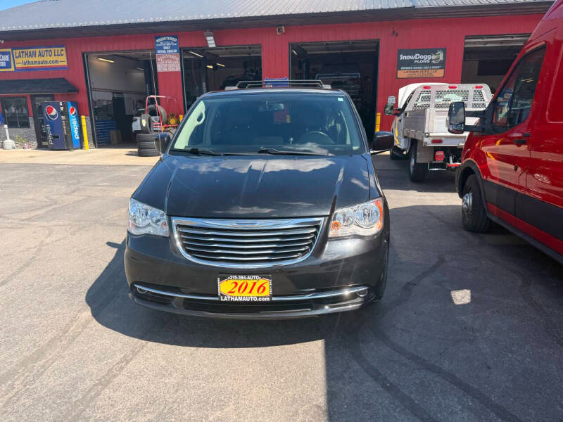 Chrysler Town & Country Touring 2016