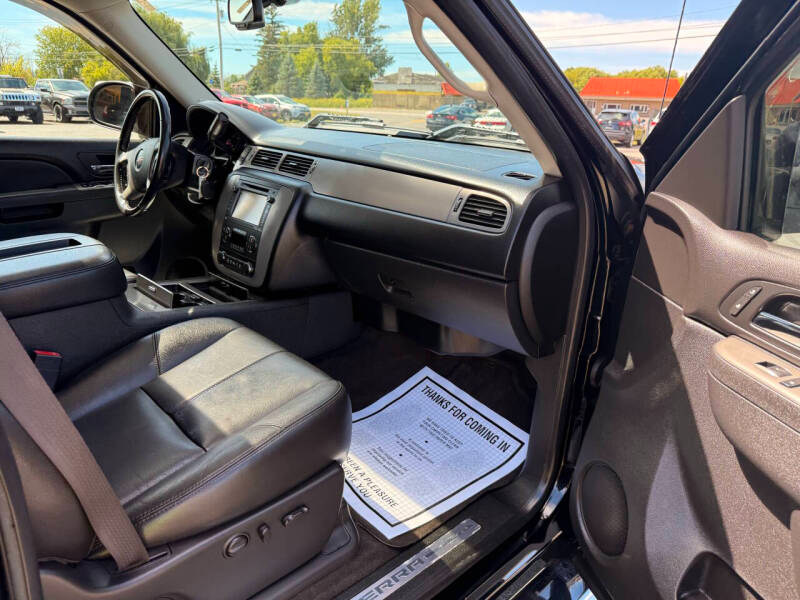GMC Sierra 1500 SLT Crew Cab 4WD 2013
