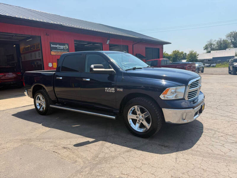 RAM 1500 SLT Crew Cab SWB 4WD 2017