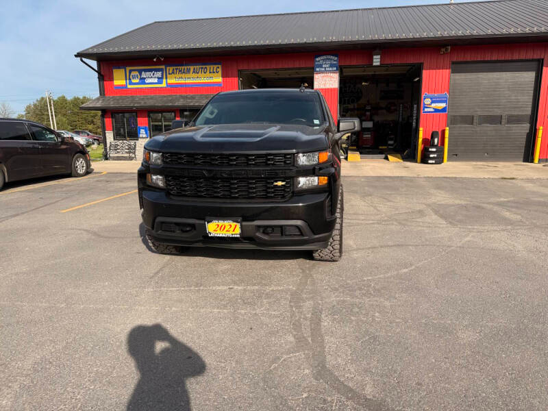 Chevrolet Silverado 1500 Custom Crew Cab Long Box 4WD 2021