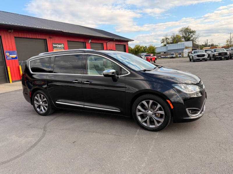 Chrysler Pacifica Limited 2019
