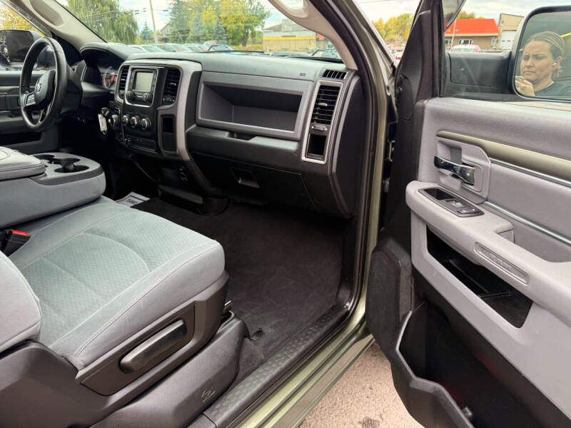 RAM 1500 Classic Tradesman Regular Cab LWB 4WD 2020