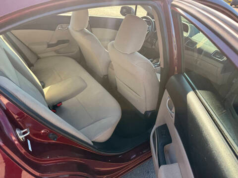 Honda Civic LX Sedan 5-Speed AT 2013