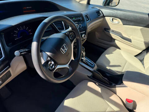 Honda Civic LX Sedan 5-Speed AT 2013
