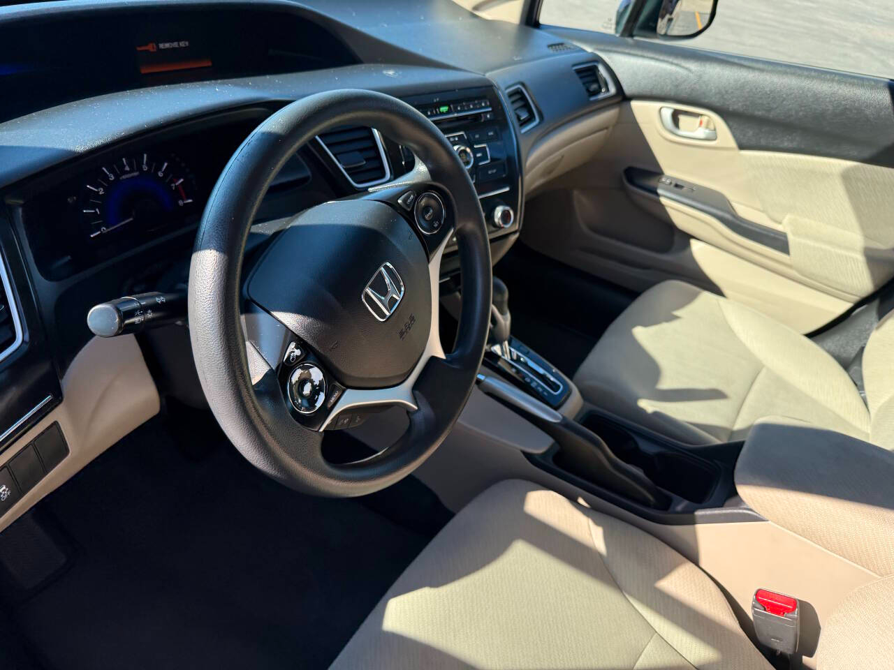 Honda Civic LX Sedan 5-Speed AT 2013