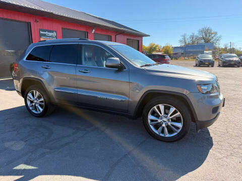 Jeep Grand Cherokee Laredo 4WD 2012