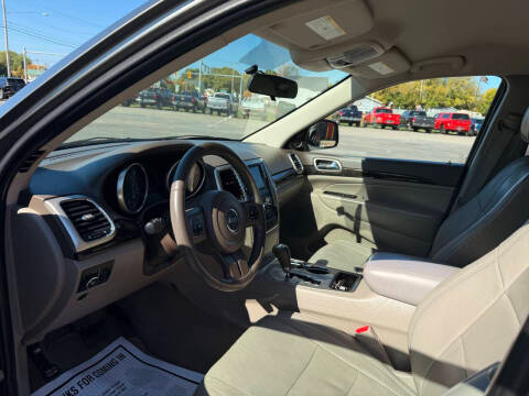 Jeep Grand Cherokee Laredo 4WD 2012
