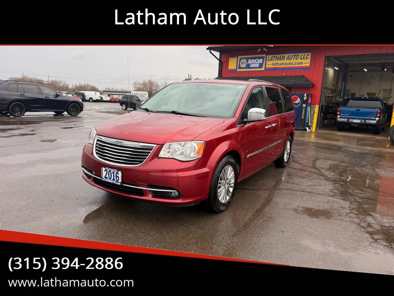 2016 Chrysler Town & Country Touring-L