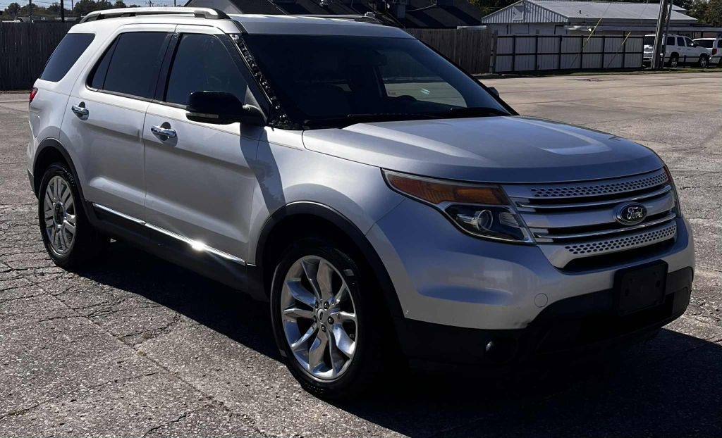 2013 Ford Explorer XLT's photo