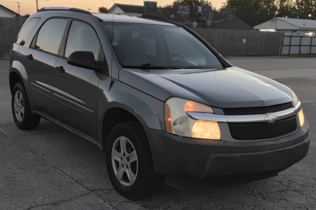 2005 Chevrolet Equinox LS 2WD