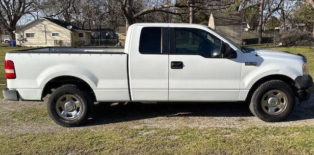 2005 Ford F-150 XL SuperCab 2WD