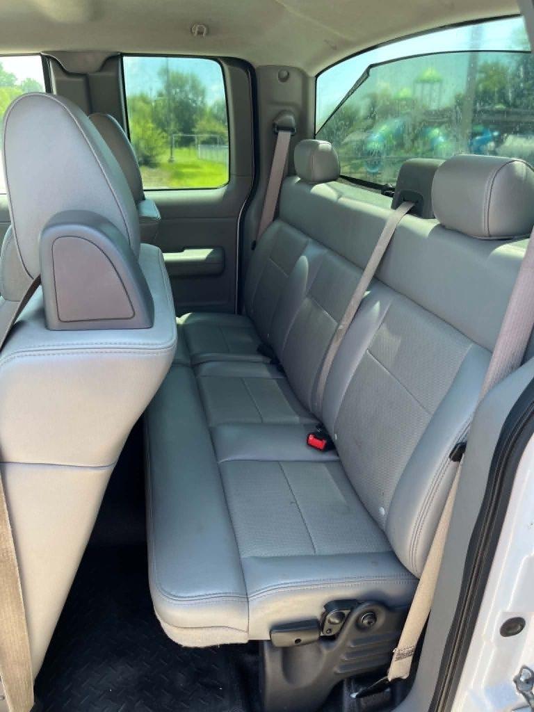 2005 Ford F-150 XL - Photo 10