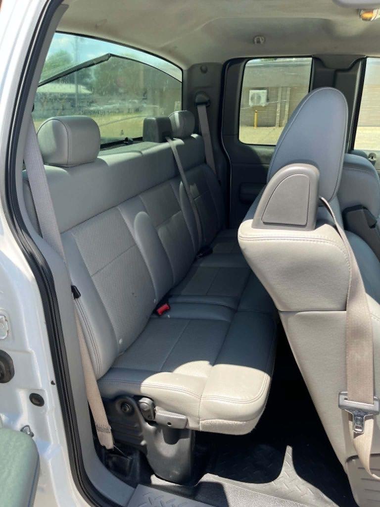 2005 Ford F-150 XL - Photo 12