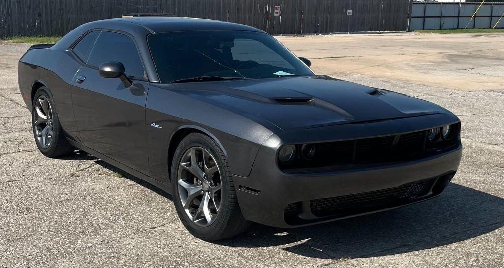 2015 Dodge Challenger SXT Plus