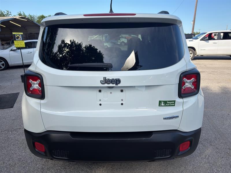Jeep Renegade Latitude FWD 2016
