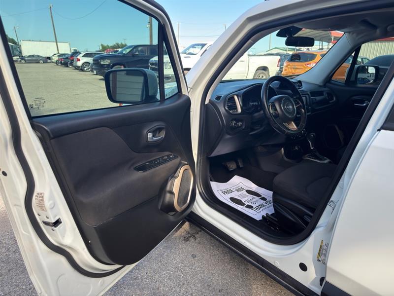 Jeep Renegade Latitude FWD 2016