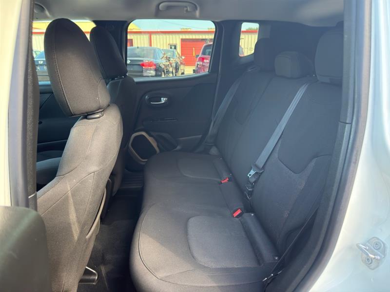 Jeep Renegade Latitude FWD 2016
