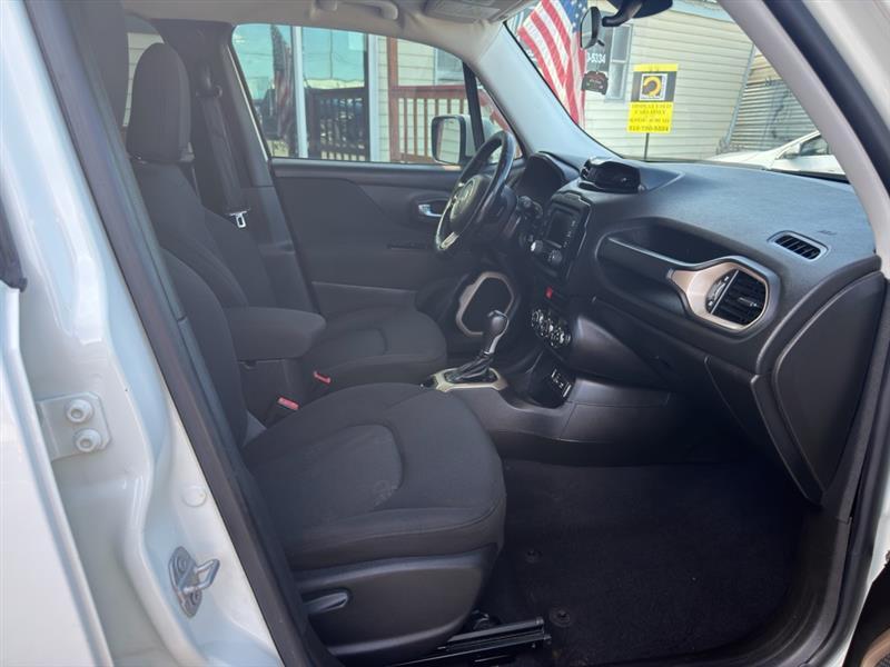 Jeep Renegade Latitude FWD 2016