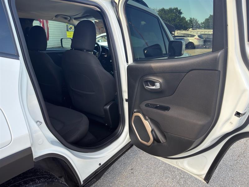 Jeep Renegade Latitude FWD 2016