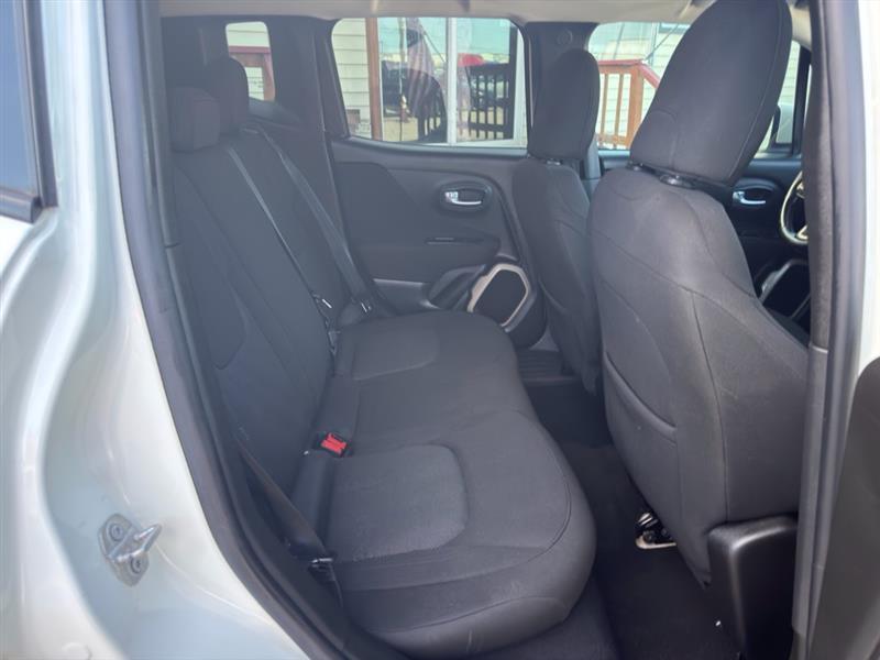 Jeep Renegade Latitude FWD 2016