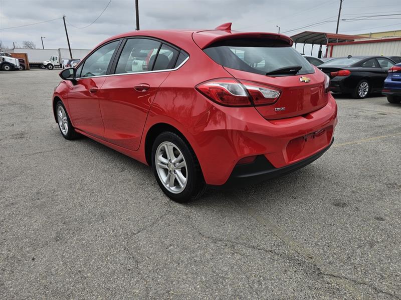 Chevrolet Cruze LT Auto Hatchback 2017