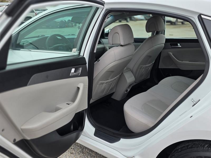 Hyundai Sonata SE 2016