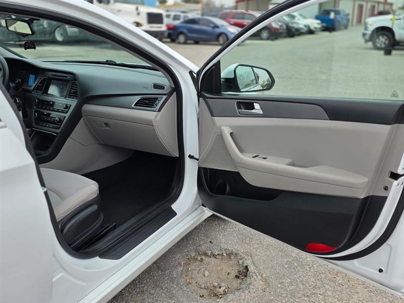 Hyundai Sonata SE 2016