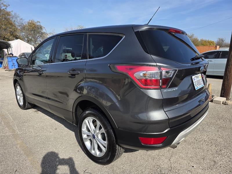Ford Escape SE FWD 2017