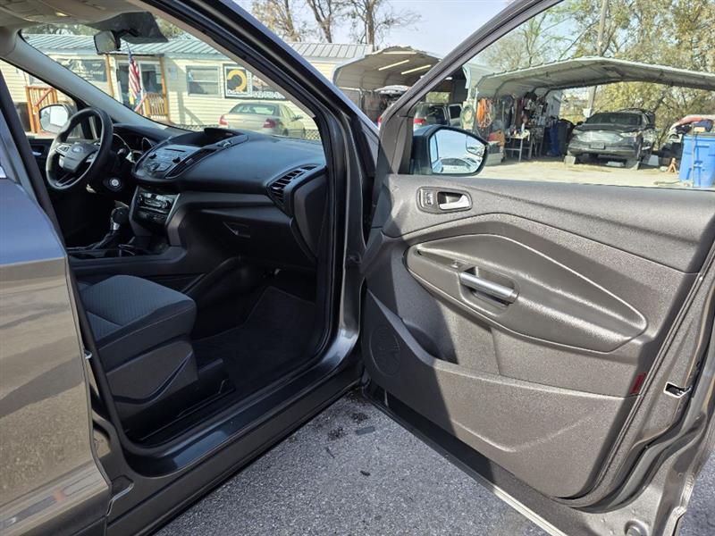 Ford Escape SE FWD 2017