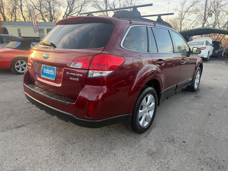 Subaru Outback 2.5i Limited 2011