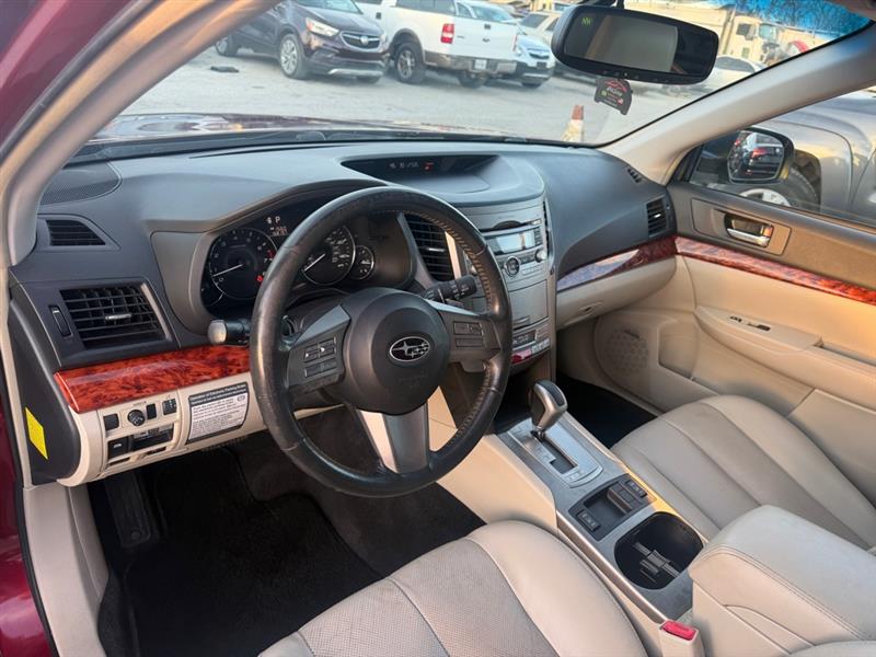 Subaru Outback 2.5i Limited 2011