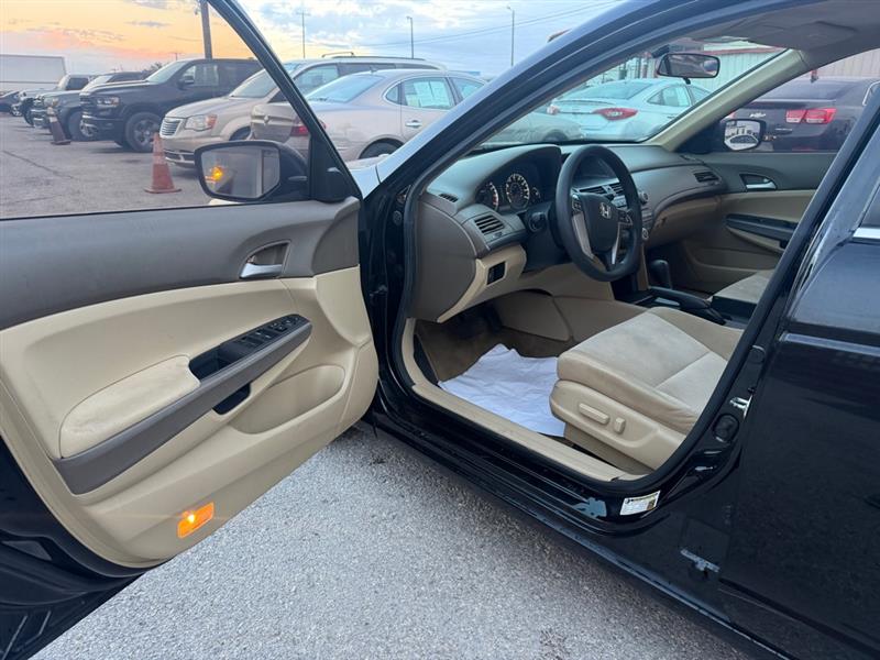 Honda Accord LX-P Sedan AT 2010