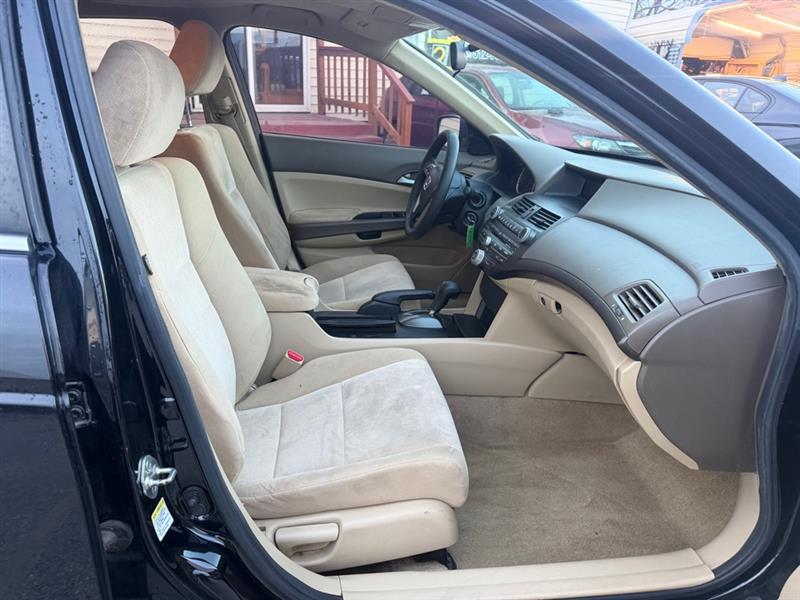 Honda Accord LX-P Sedan AT 2010