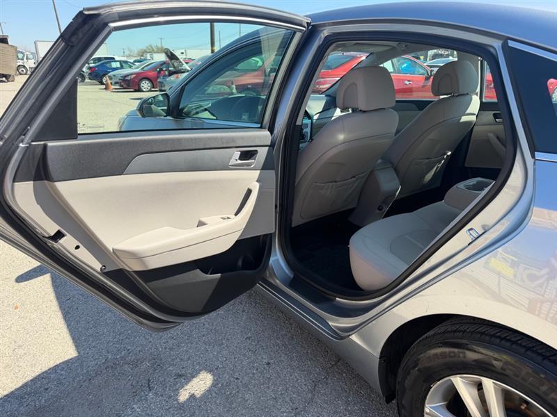 Hyundai Sonata SE 2017