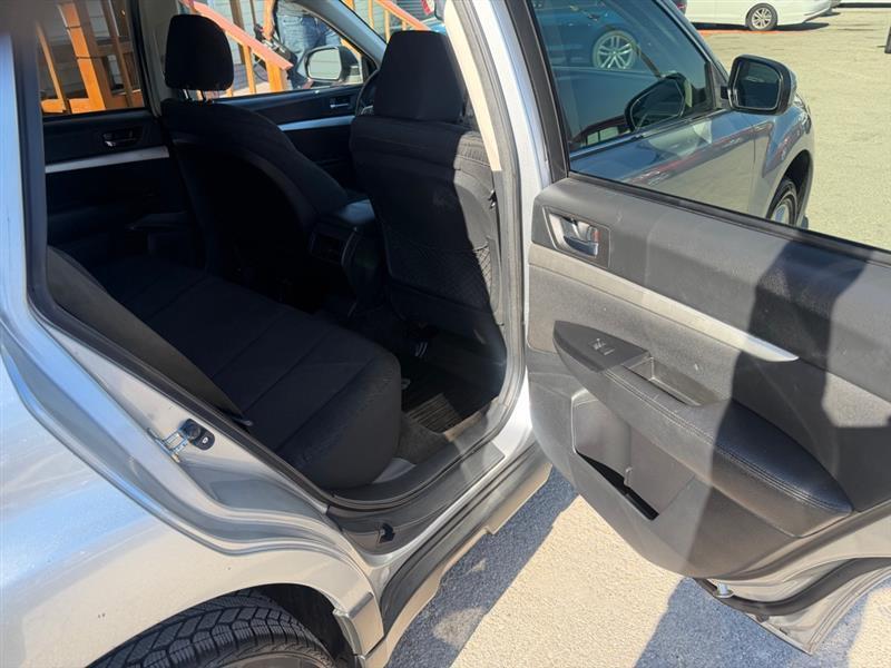 Subaru Outback 2.5i Premium 2012