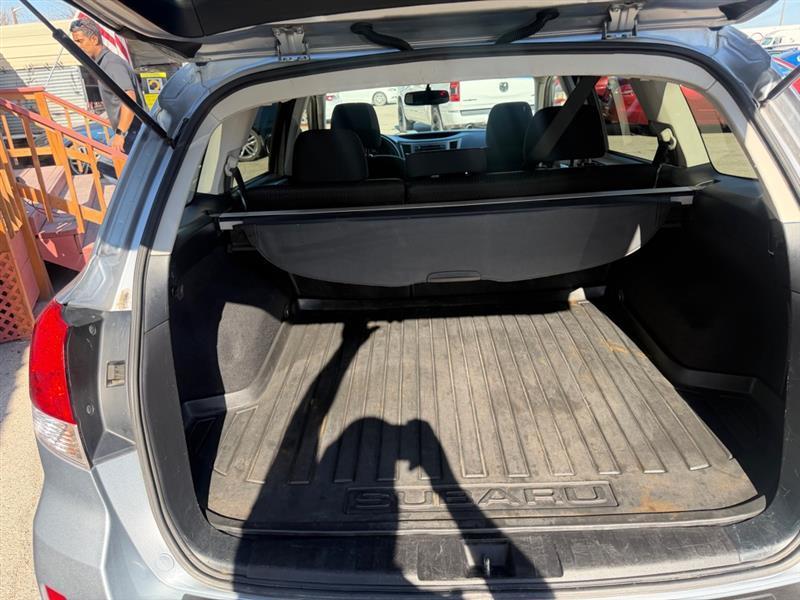 Subaru Outback 2.5i Premium 2012