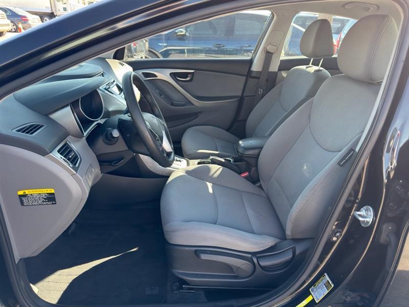 Hyundai Elantra GLS A/T 2011