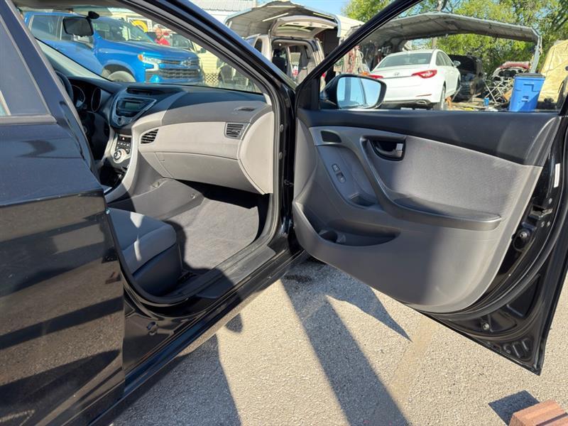 Hyundai Elantra GLS A/T 2011