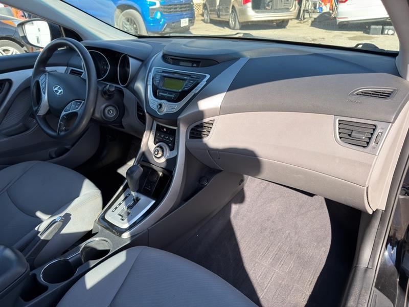 Hyundai Elantra GLS A/T 2011