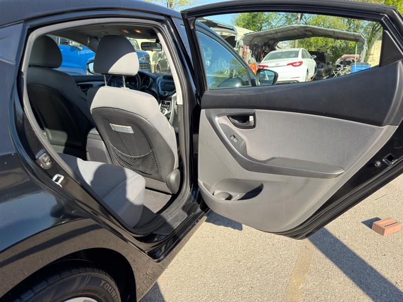 Hyundai Elantra GLS A/T 2011